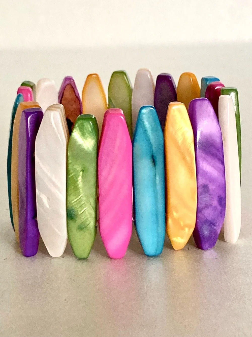 NWOT Colorful Shell like Bead Stretch Bracelet Multicolor beach tropical jewelry